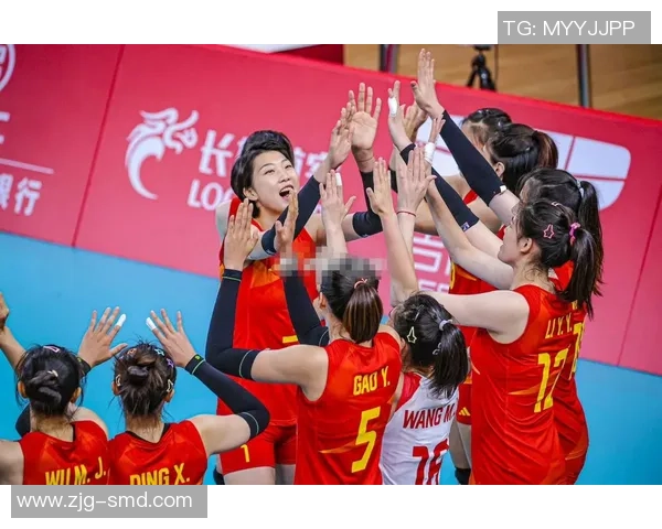 中国女排横扫泰国夺亚洲杯冠军 赛后主教练与球员分享胜利喜悦 中国女排横扫泰国夺亚洲杯冠军 赛后主教练与球员分享胜利喜悦