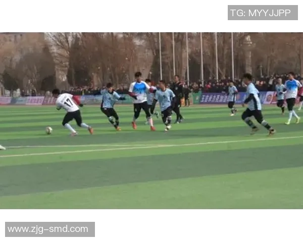 怀化队奋勇拼搏展新风采 助力地方足球崛起与发展 怀化队奋勇拼搏展新风采 助力地方足球崛起与发展