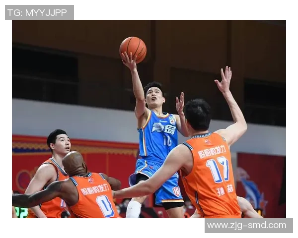 篮球场上的王者风范：探索篮球运动员如何突破自我、成就辉煌人生